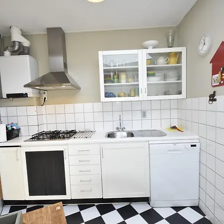 בית נופש Cozy Holiday In Near Sea
