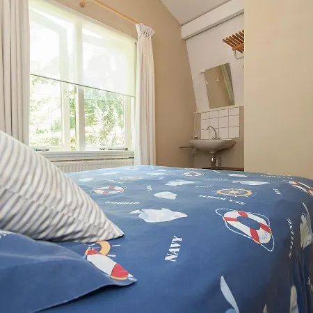 Cozy Holiday In Near Sea ברחן